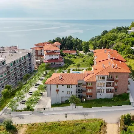 Apartamento J'adore Byala, Bulgaria, Cu Piscina *